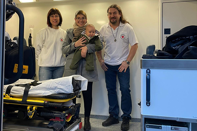 Geburt im Krankenwagen des BRK Rottal-Inn Geburt im Krankenwagen des BRK Rottal-Inn